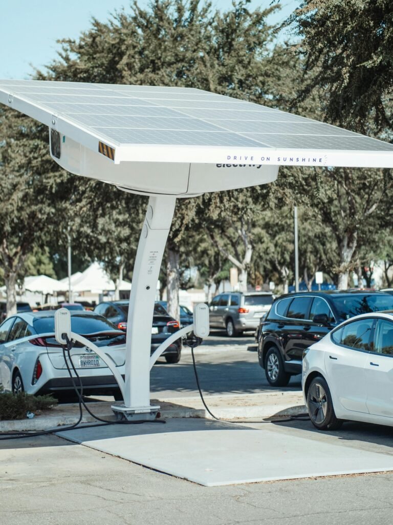 Hybrid and Electric Vehicles: Trends Shaping the Future of Driving